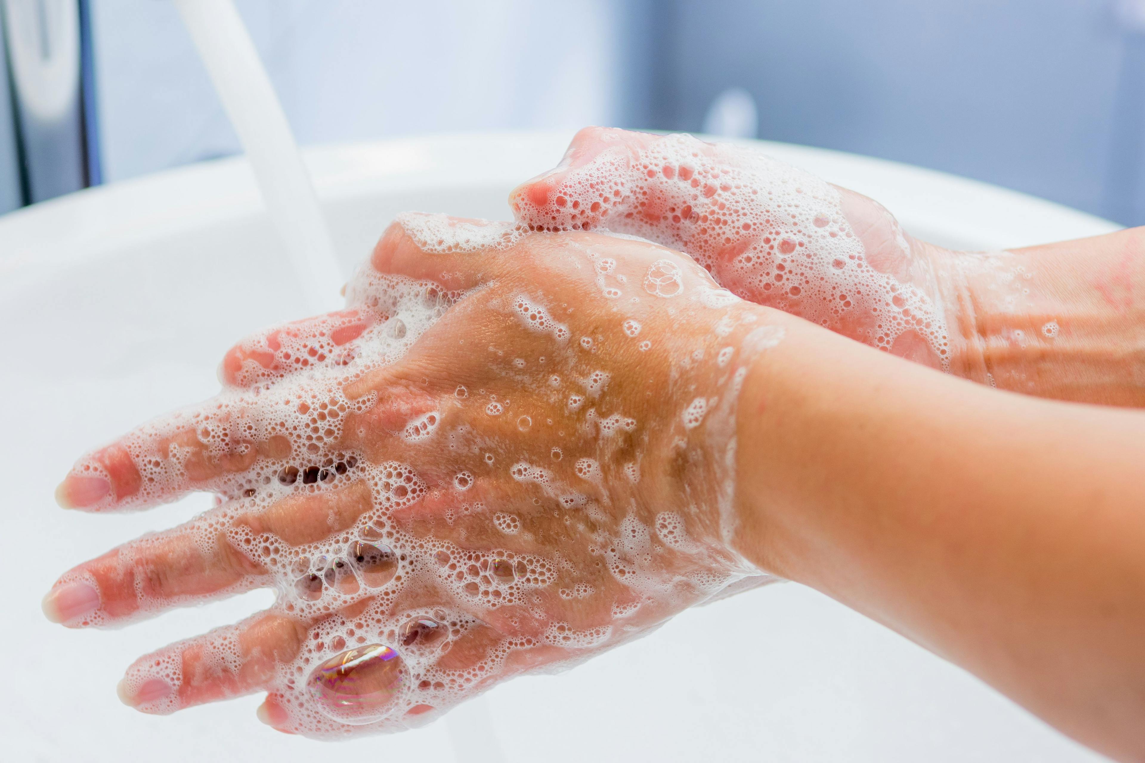 Study: Providers See the Light and Hand Hygiene Improves 