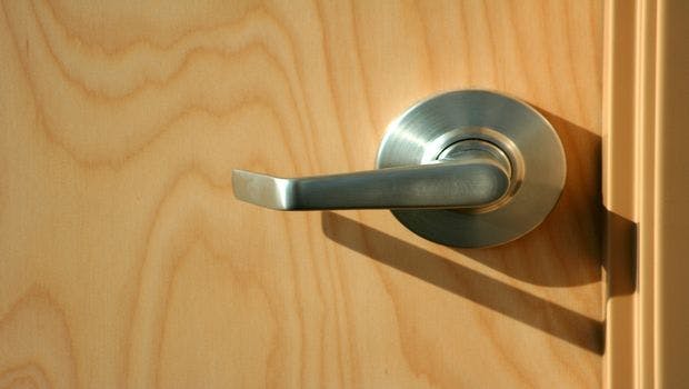 Researchers Find Door Handles to Be Signifant Source of MRSA in Hospitals