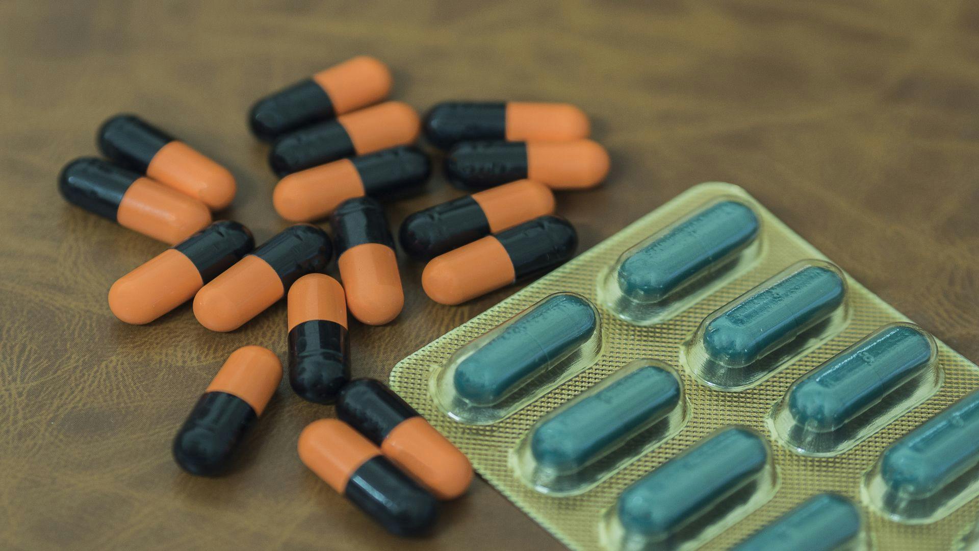 Certain Antibiotics During Pregnancy May Increase Risk of Birth Defects